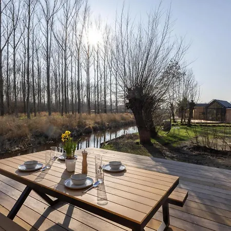 Tiny House By The Water In - Tuin Keet - 37 * Oud Ade